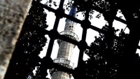 Süleymaniye Camisi'nin Minaresi Neden Parlıyor?