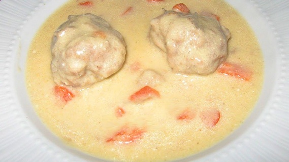 Beyaz Soslu Köfte