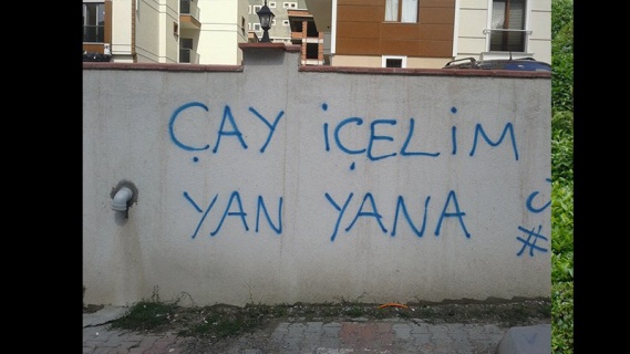 Gel Otur Yanıma...