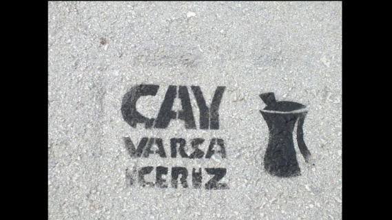 Çay içenler...