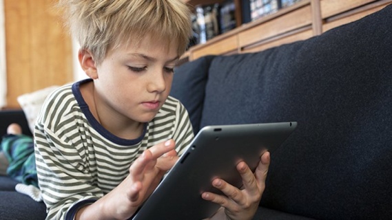 Çocuk ve Tablet
