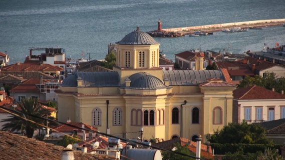 Taksiyarhis Kilisesi