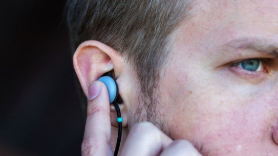 Google'dan 40 Dile Aynı Anda Çeviri Yapan Kulaklık: Pixel Buds