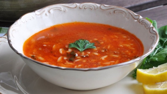 Kıymalı Şehriye Çorbası
