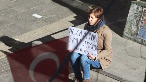 Yaşamak Görevdir Bu Yangın Yerinde