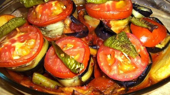 Tavuklu Kızarmış Patlıcan Yemeği