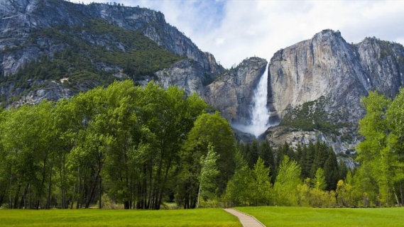 Yosemite Şelalesi