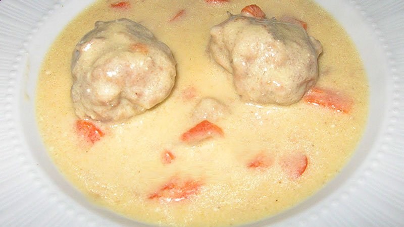 Beyaz Soslu Köfte