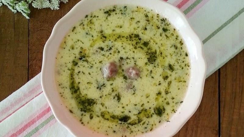 Köfteli Yoğurt Çorbası 